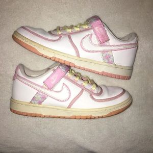COPY - Women’s/Girls Nike Sneakers